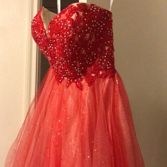 Prom Dress 👗 - Picture 3 of 6
